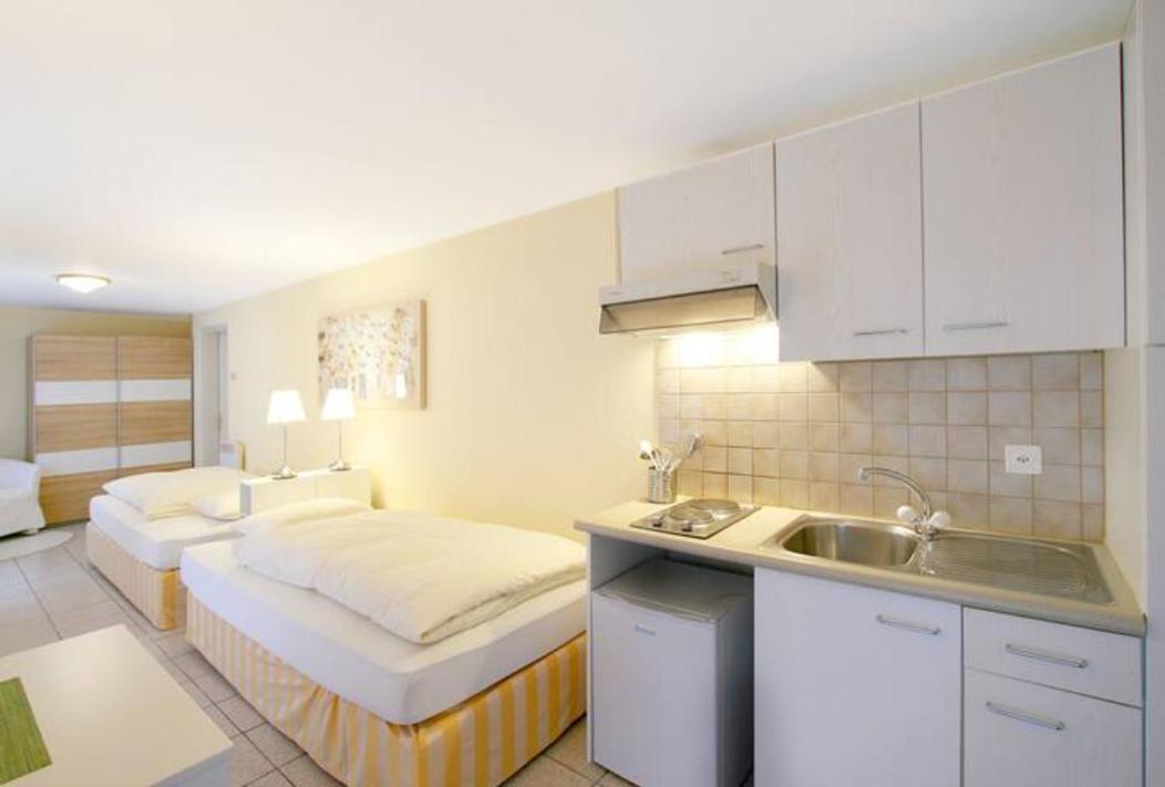 Depandance Garni Golf Apartamento Ascona Exterior foto