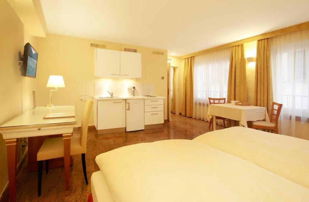 Depandance Garni Golf Apartamento Ascona Exterior foto