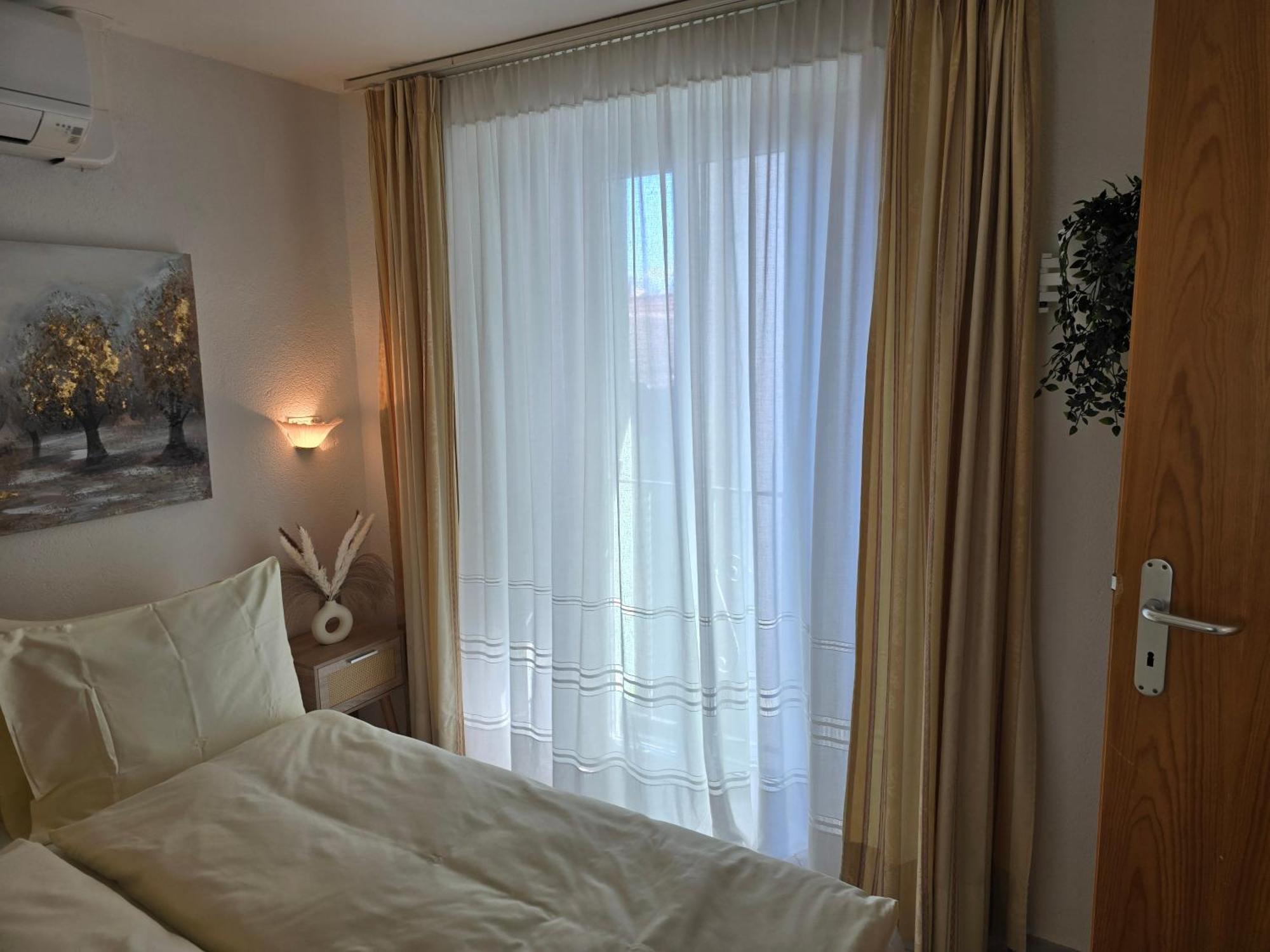 Depandance Garni Golf Apartamento Ascona Exterior foto
