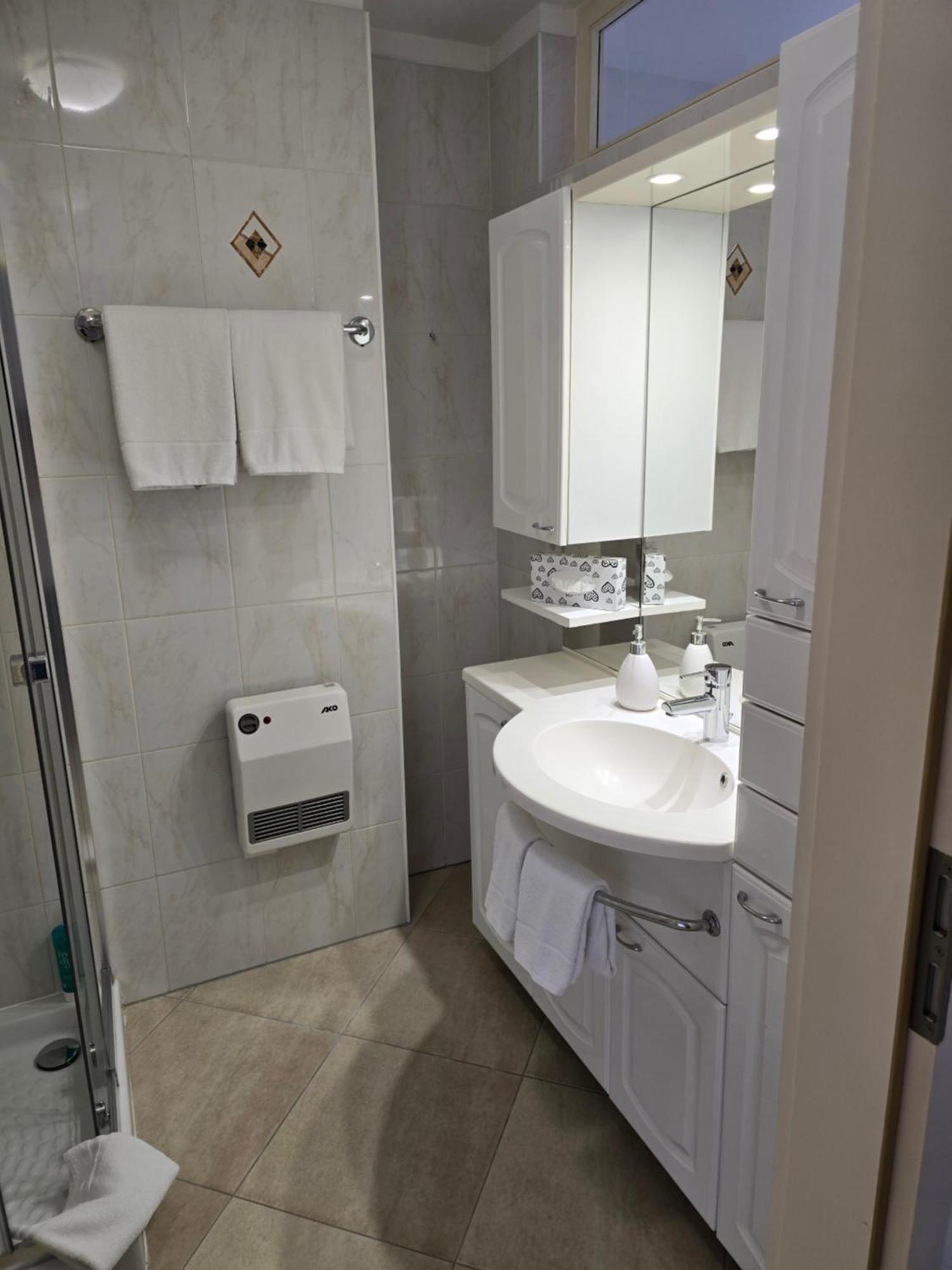Depandance Garni Golf Apartamento Ascona Exterior foto